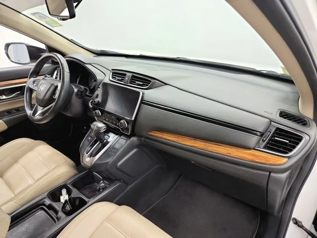Used 2017 White Honda Touring image 32