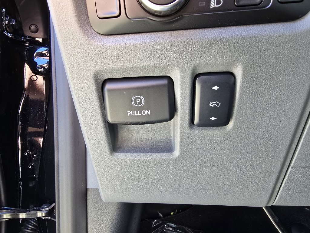 New 2026 Agate Black Metallic Ford Lariat® image 15
