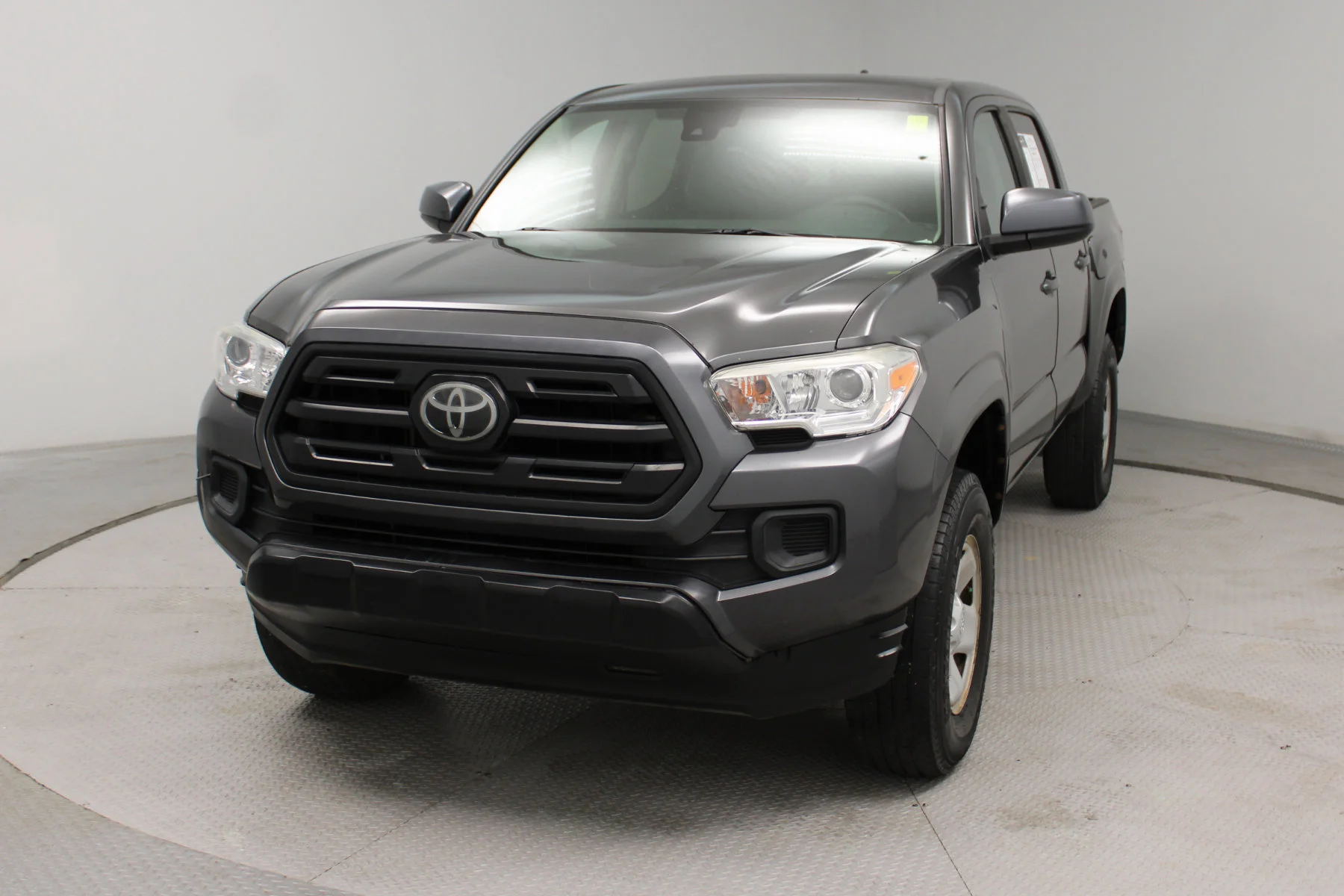 Used 2019 Magnetic Gray Metallic Toyota SR image 27