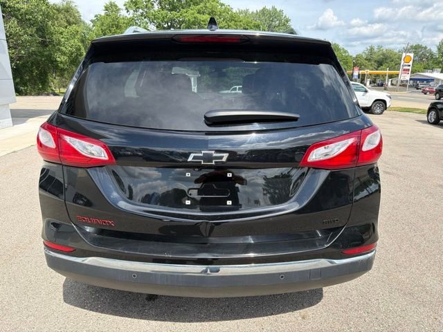 Used 2021 MOSAIC BLACK METALLIC Chevrolet Premier image 4