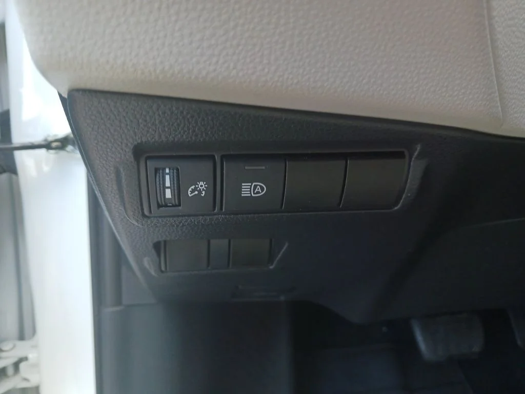 Used 2022 Beige Toyota L image 34