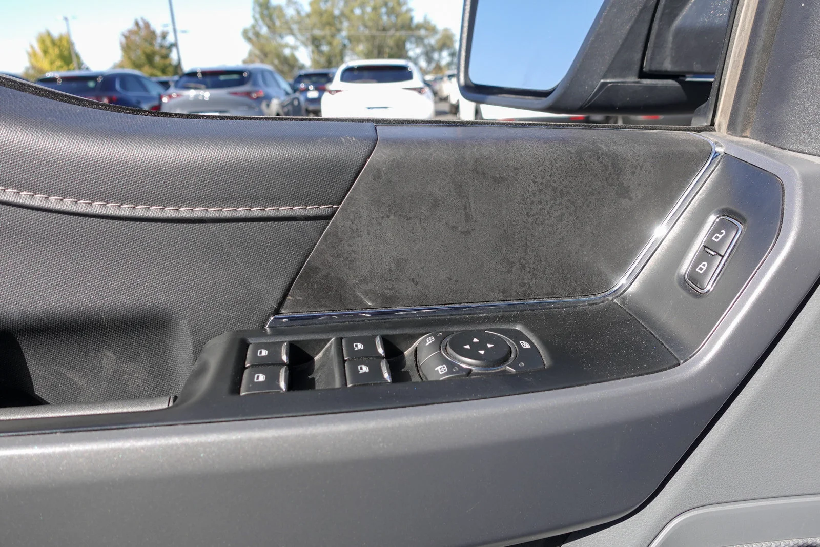 Used 2025 Silver Metallic Ford XLT image 16