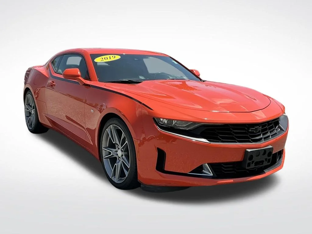 Used 2019 Orange Chevrolet 3LT image 16
