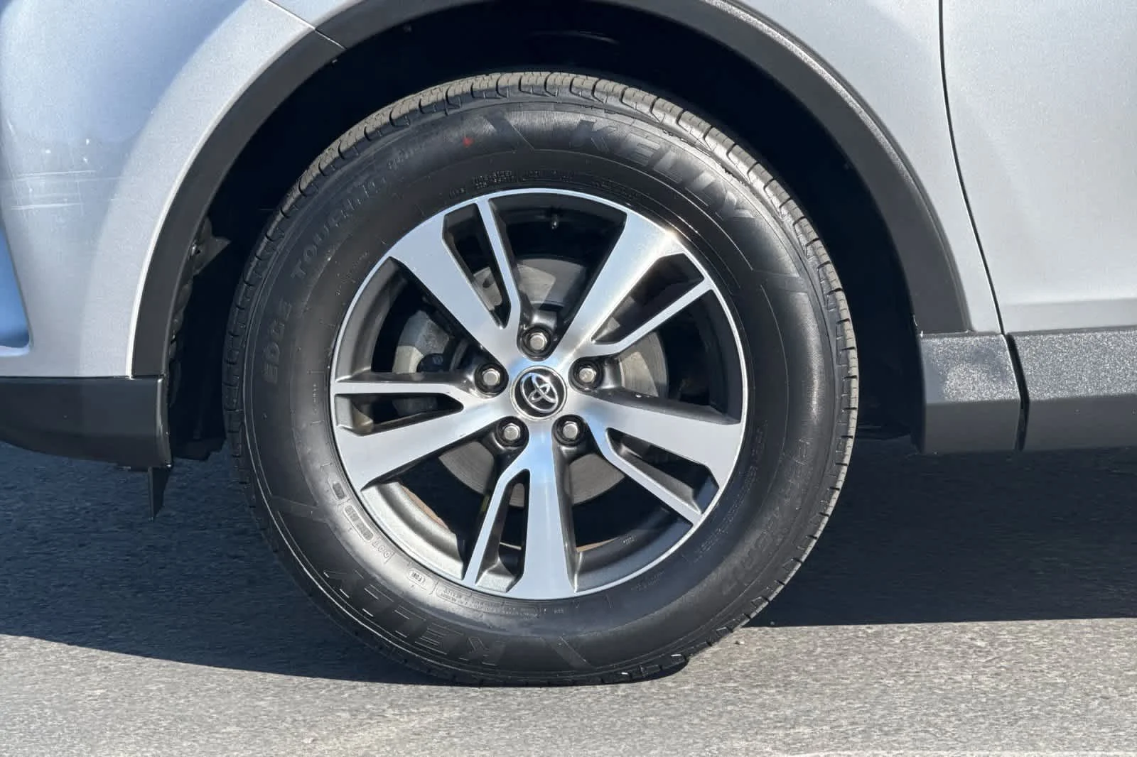 Used 2017 Silver Sky Metallic Toyota XLE image 25