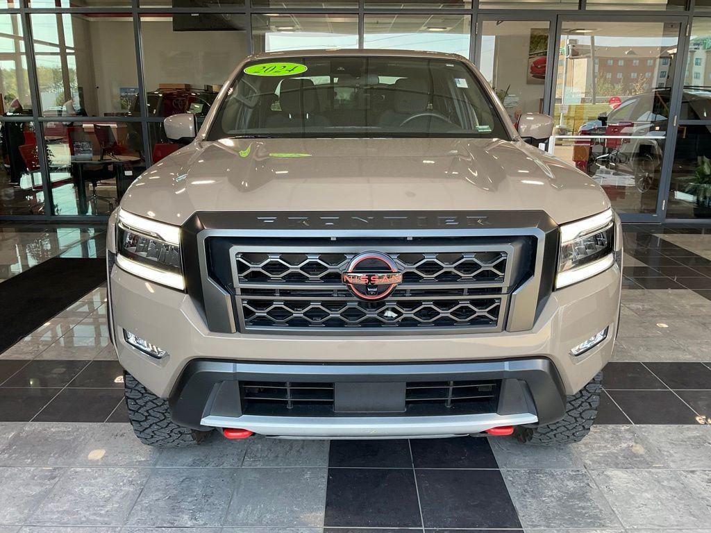 Used 2024 Nissan Frontier PRO-4X with VIN 1N6ED1EK5RN672806 for sale in Kansas City