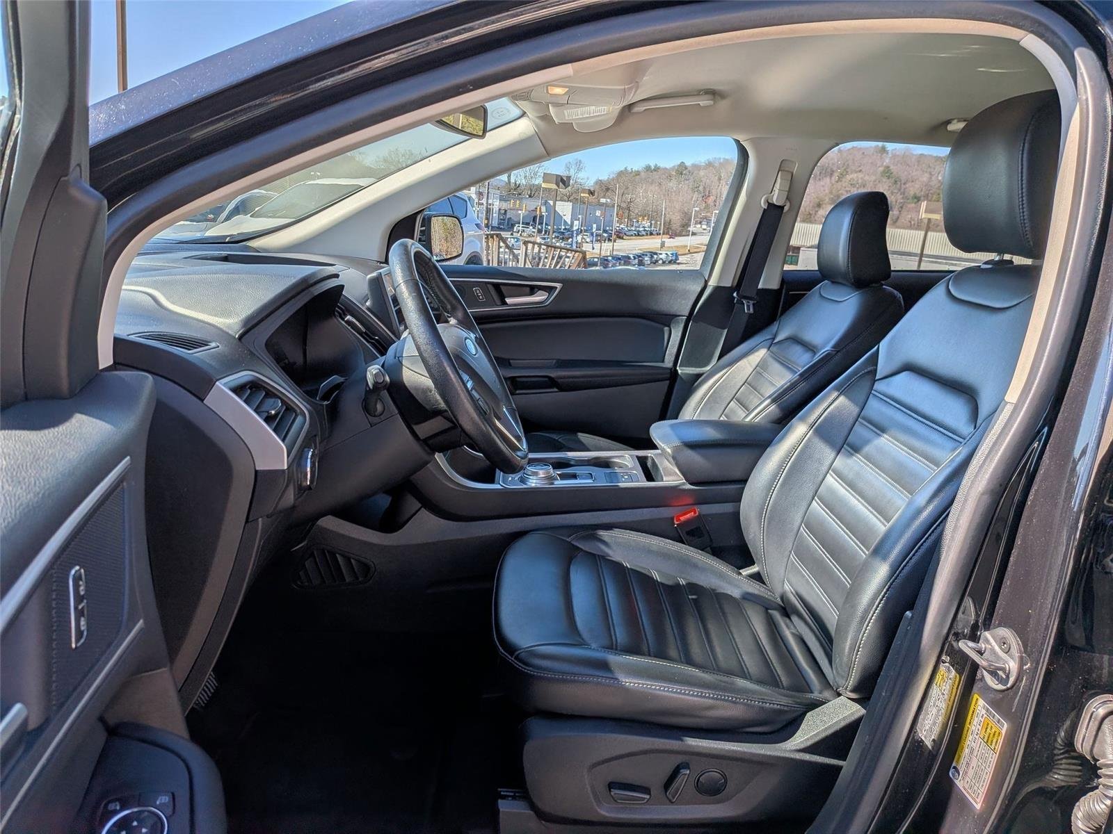Used 2023 Agate Black Metallic Ford SEL image 15