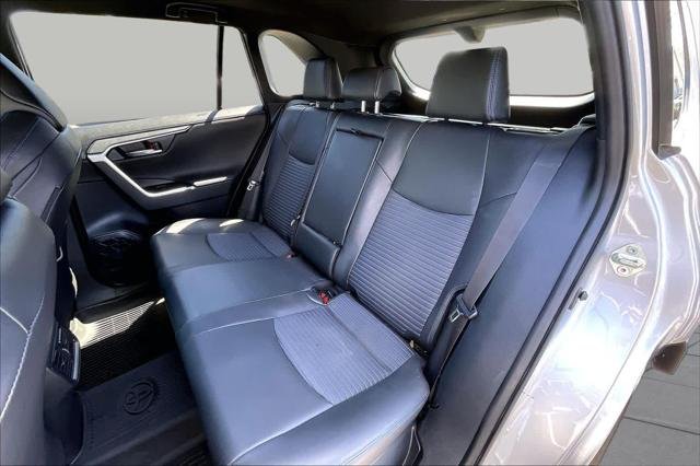Certified Used 2024 SILVER SKY MET W/BLK Toyota  image 19