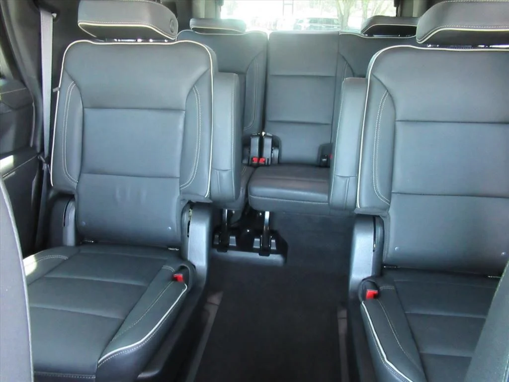 Used 2022 Black GMC SLT image 15