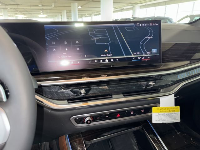 New 2026 Carbon Black Metallic BMW xDrive50e image 18