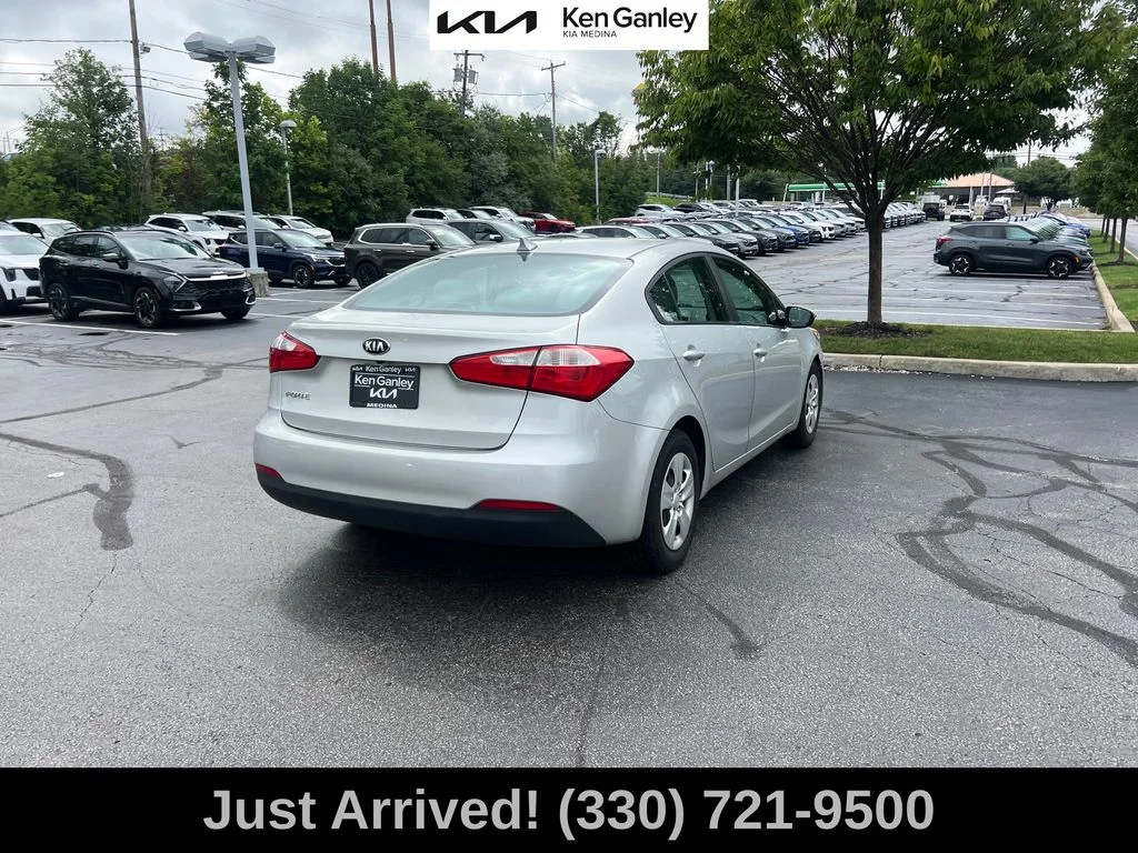 Used 2016 Silver Kia LX image 5
