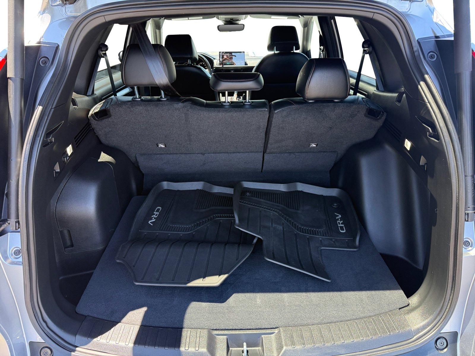 Used 2025 Solar Silver Metallic Honda Sport-L image 17
