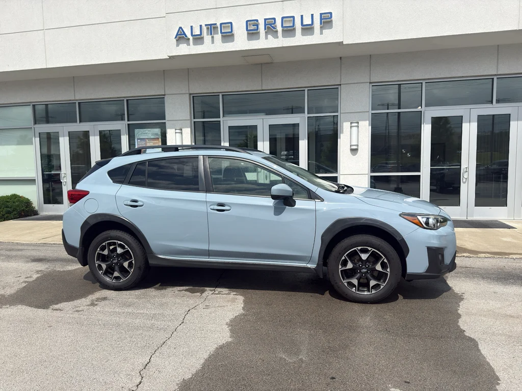 Used 2019 Cool Gray Khaki Subaru Premium image 10