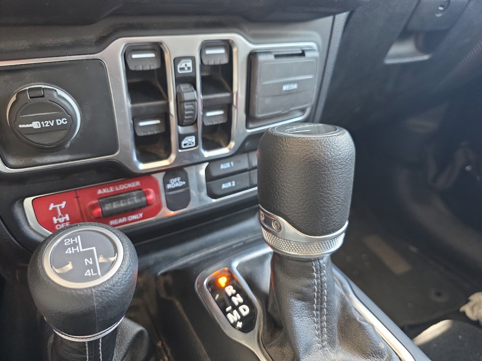 Used 2025 Fathom Blue Pearlcoat Jeep Mojave image 19