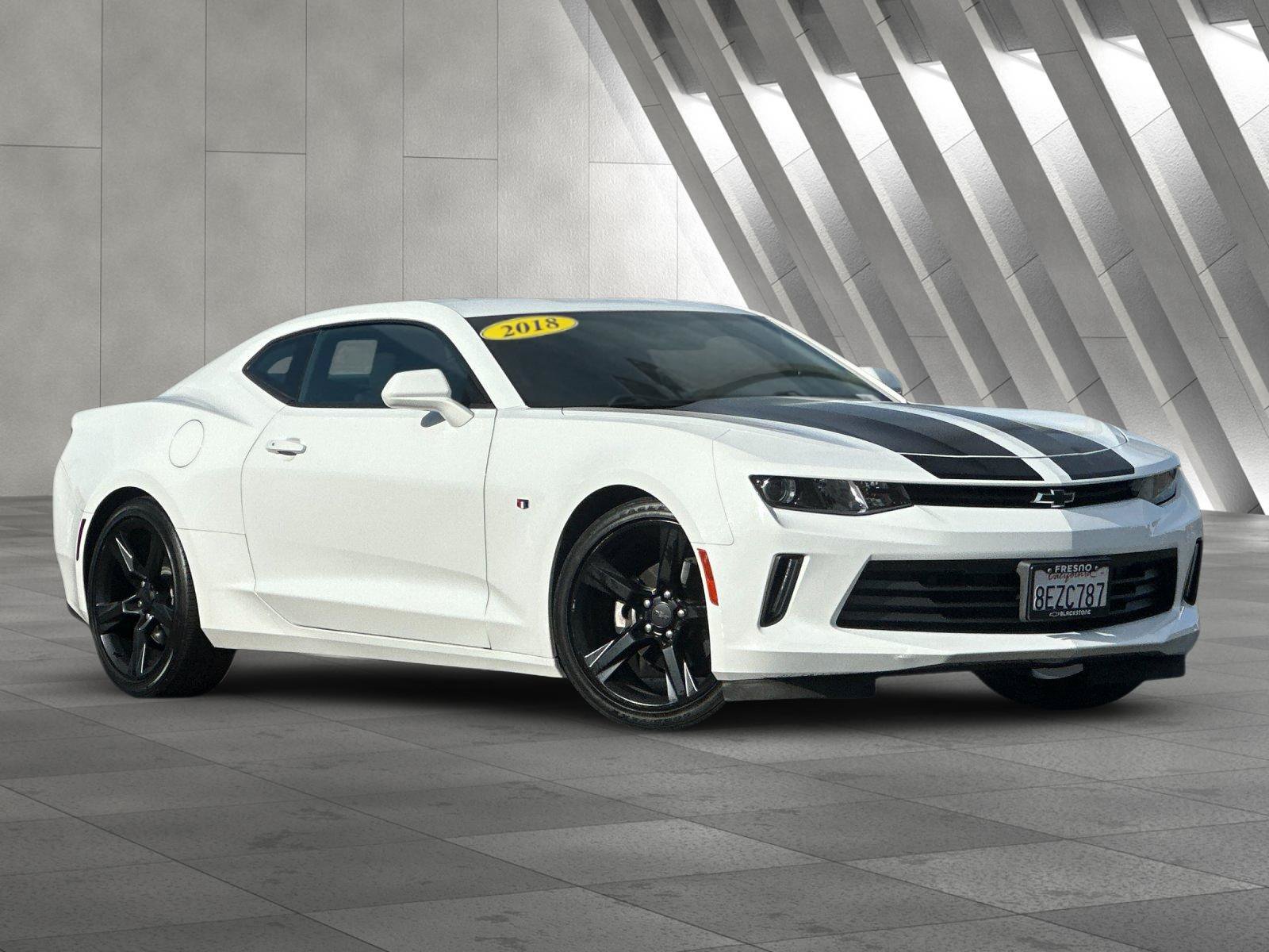 Used 2018 SUMMIT WHITE Chevrolet 1LT image 2
