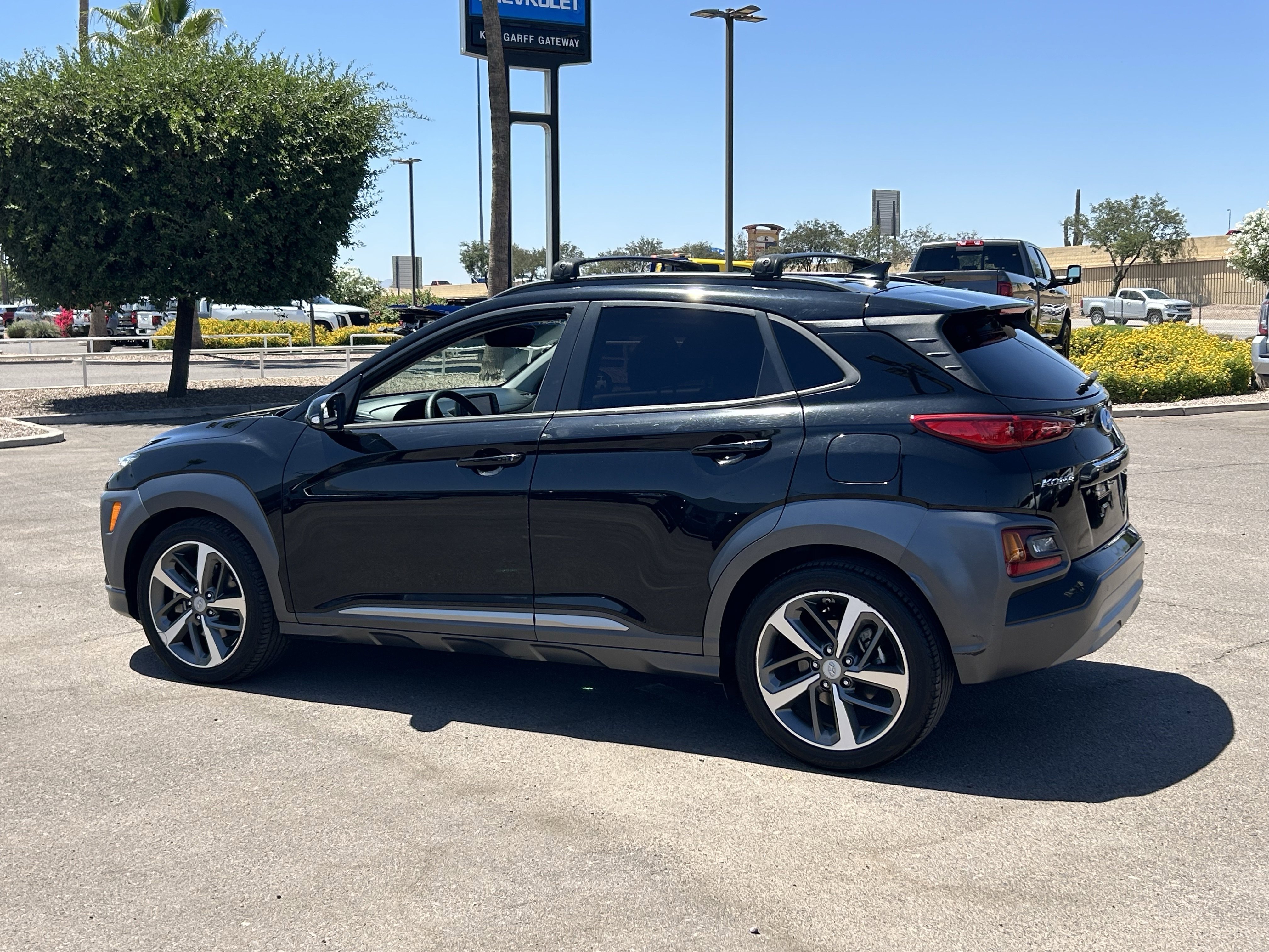 Used 2021 Ultra Black Hyundai Ultimate image 3