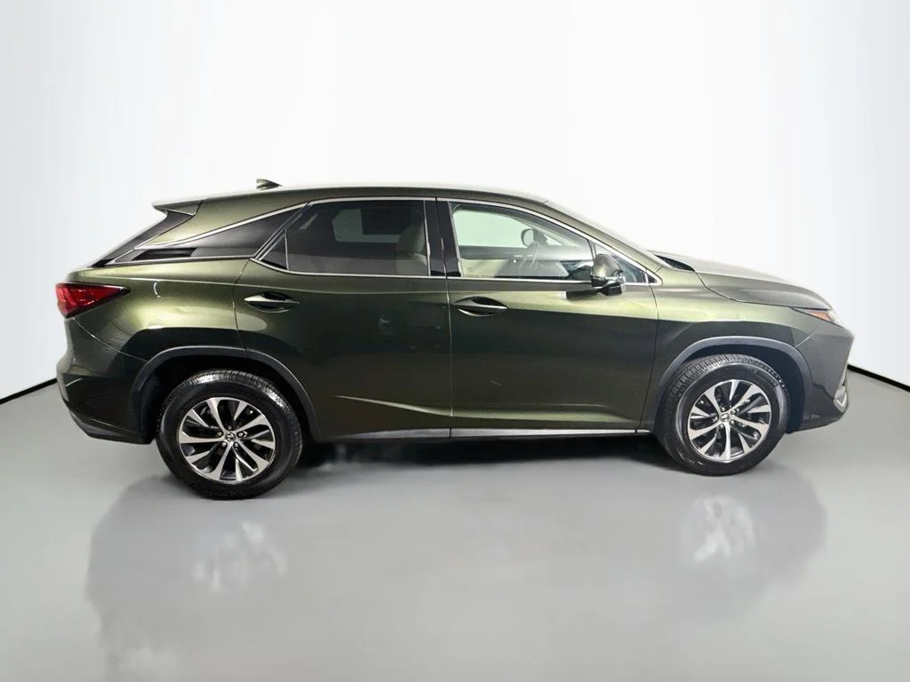 Used 2021 Nori Green Pearl Lexus  image 8