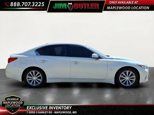 Used 2016  INFINITI 3.0t Premium image 5