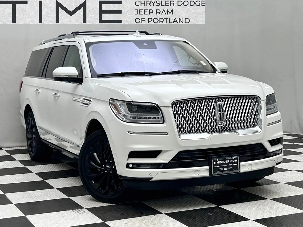 Used 2020 White Lincoln Reserve image 1