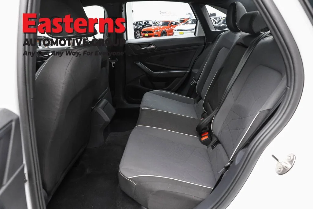 Used 2025 White Volkswagen 1.5T Sport image 20
