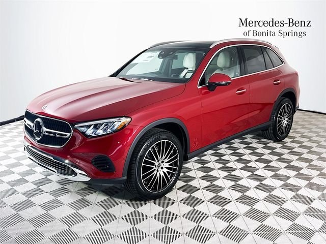 Used 2026 Red Mercedes-Benz GLC 300 image 3