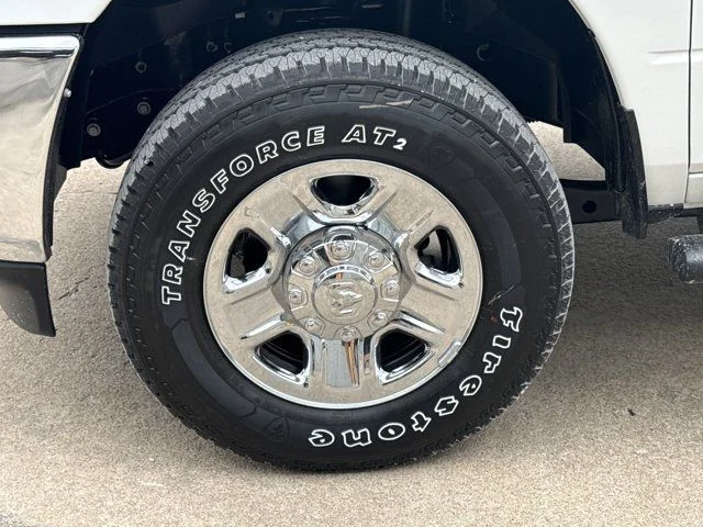 New 2026 Bright White Clear-Coat Exterior Paint RAM Tradesman image 13