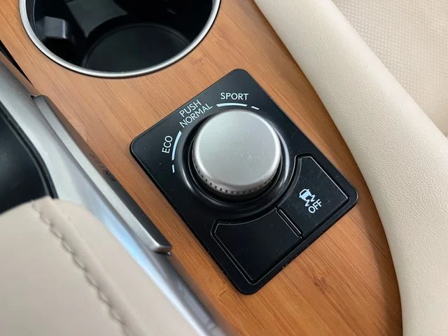 Used 2016 Satin Cashmere Metallic Lexus 350 image 25