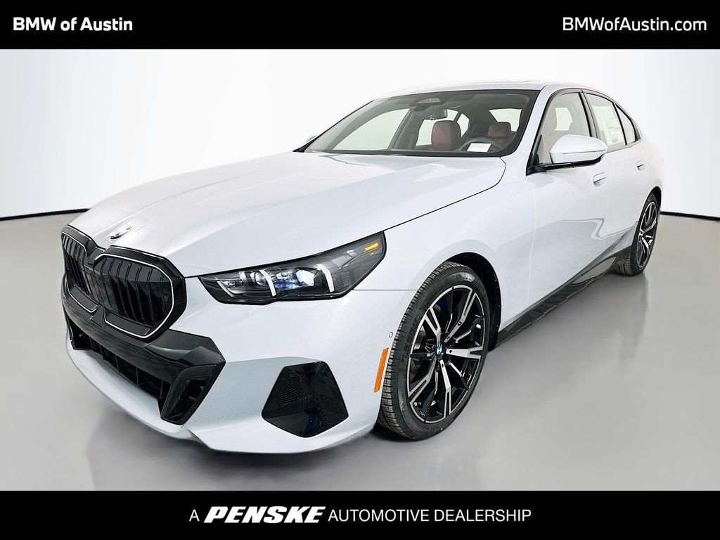 Used 2027 Brooklyn Grey Metallic BMW 530i xDrive image 1