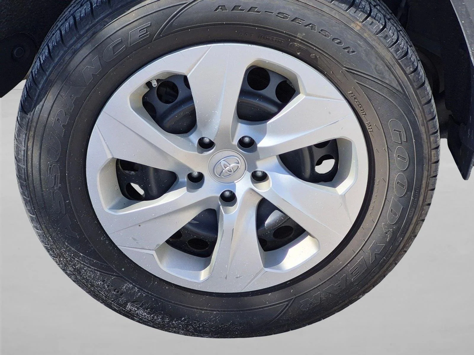 Used 2019 Magnetic Gray Metallic Toyota LE image 16