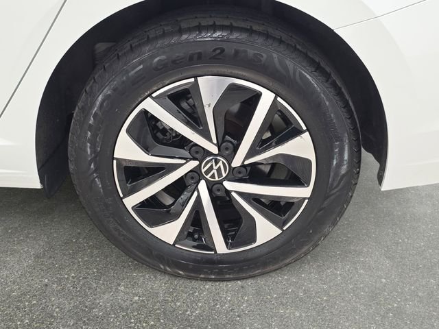 Used 2024 White Volkswagen 1.5T S image 30