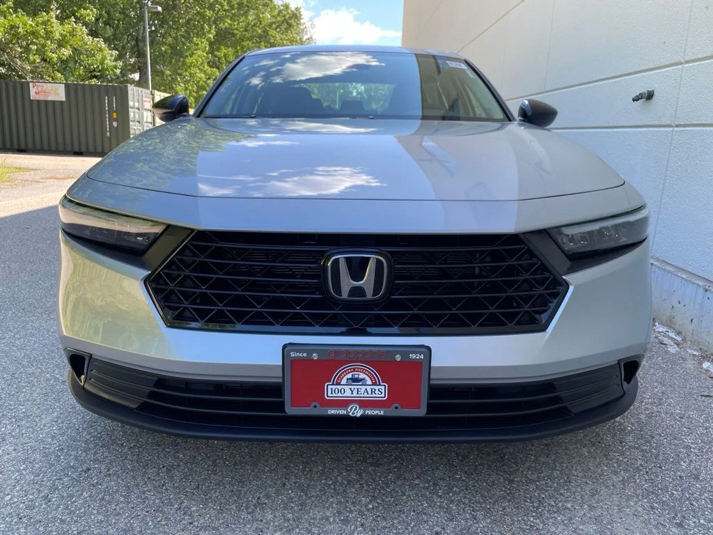 New 2026 Solar Silver Metallic Honda SE image 3