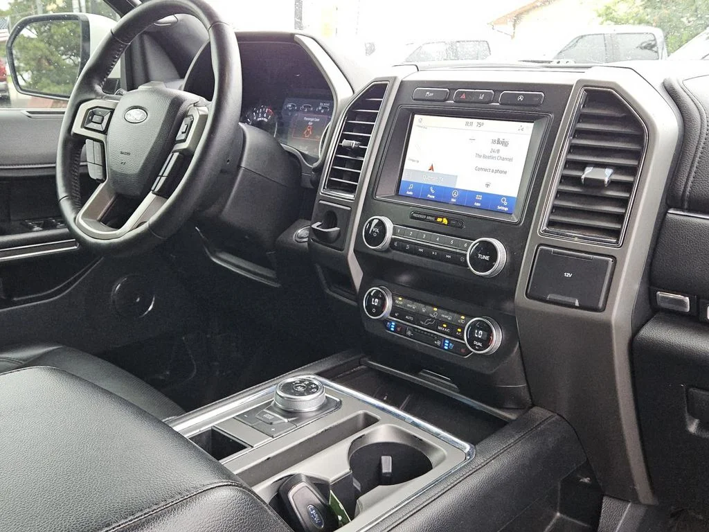 Used 2021 White Metallic Ford XLT image 35