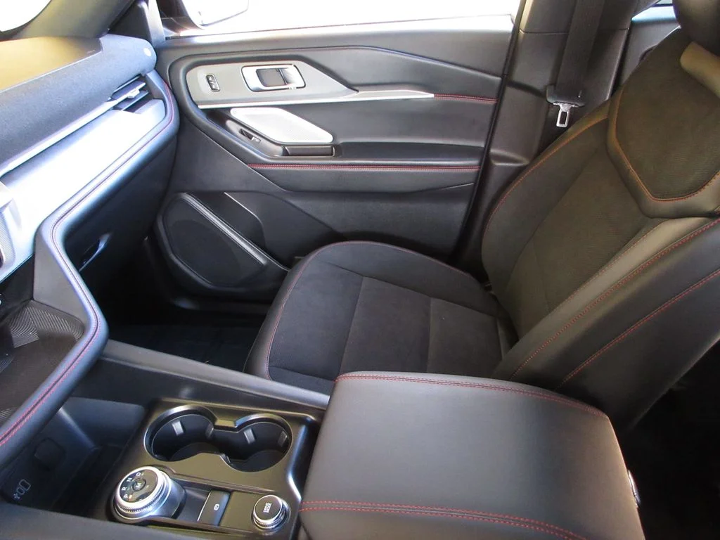 New 2026 Agate Black Metallic Ford ST image 22