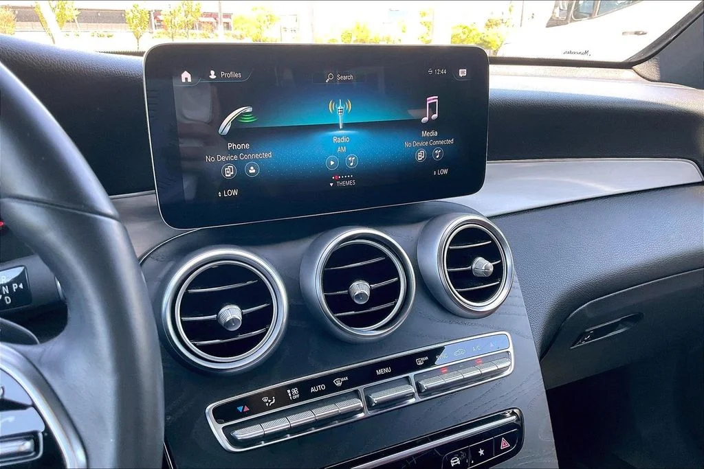 2020 Mercedes-Benz GLC GLC300 - Photo 6