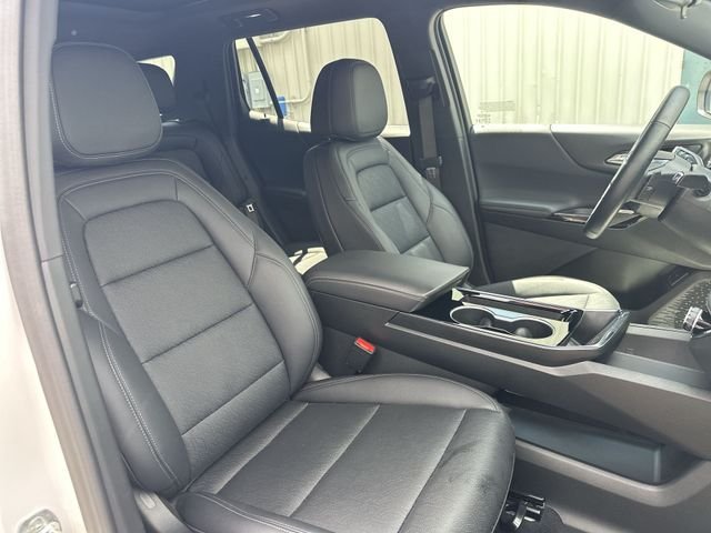 Certified Used 2025 Summit White Chevrolet LT image 28