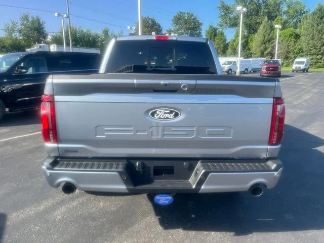 New 2026 Iconic Silver Metallic Ford Lariat image 6