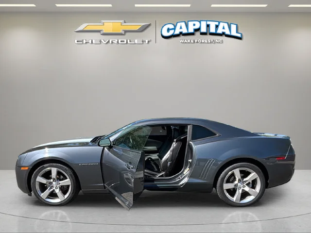 Used 2010 Gray Chevrolet 2LT image 9