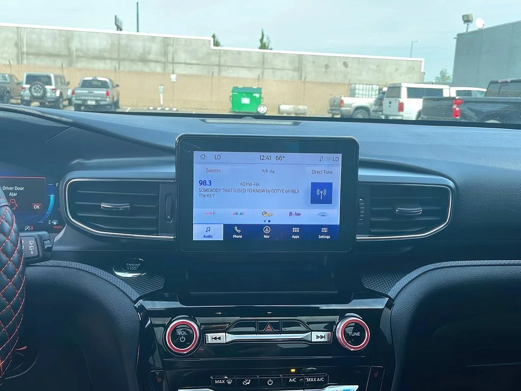 2022 Ford Explorer ST - Photo 14