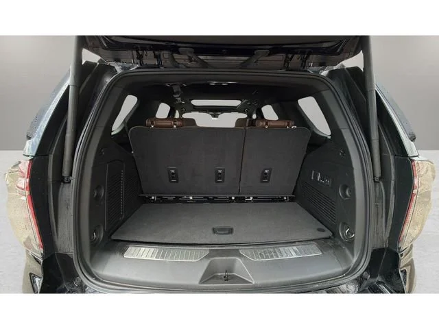 Used 2024 Black Chevrolet High Country image 18