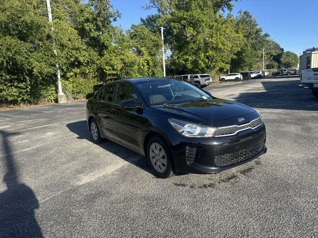 Used 2020 Black Kia LX image 3