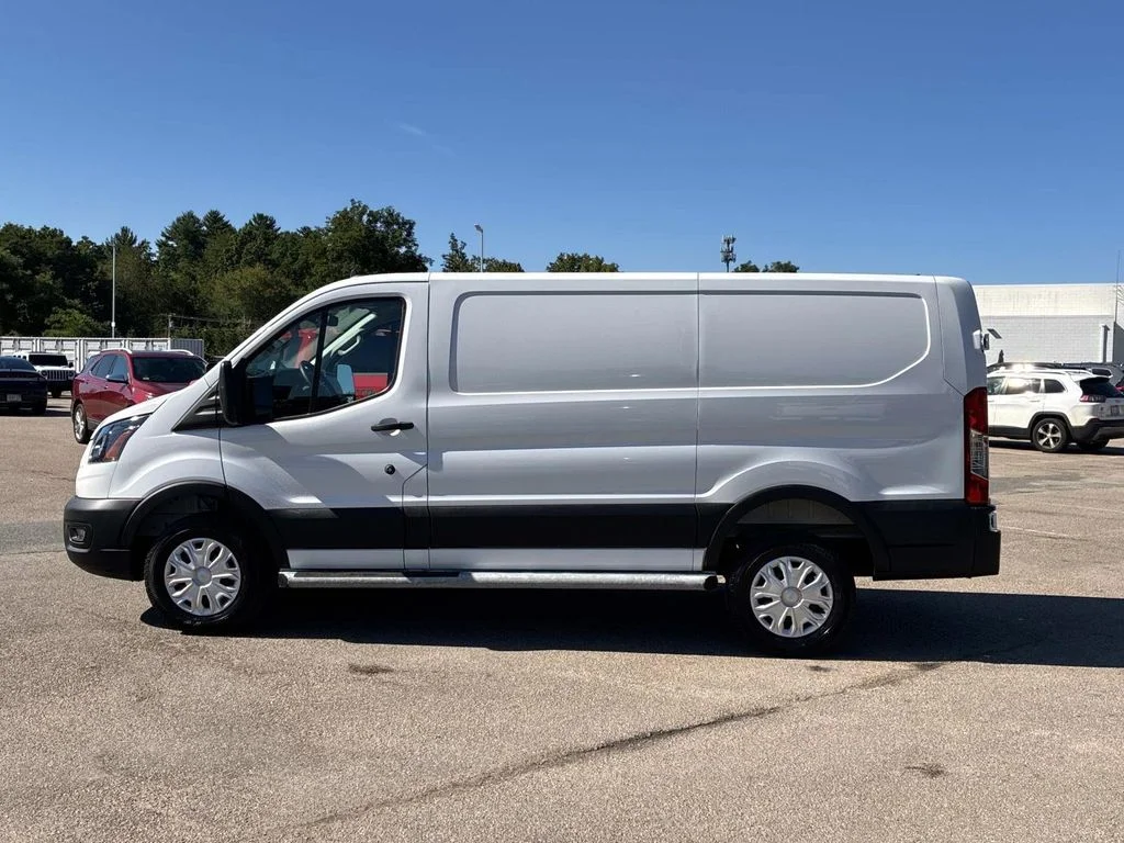 Used 2025 Oxford White Ford  image 4