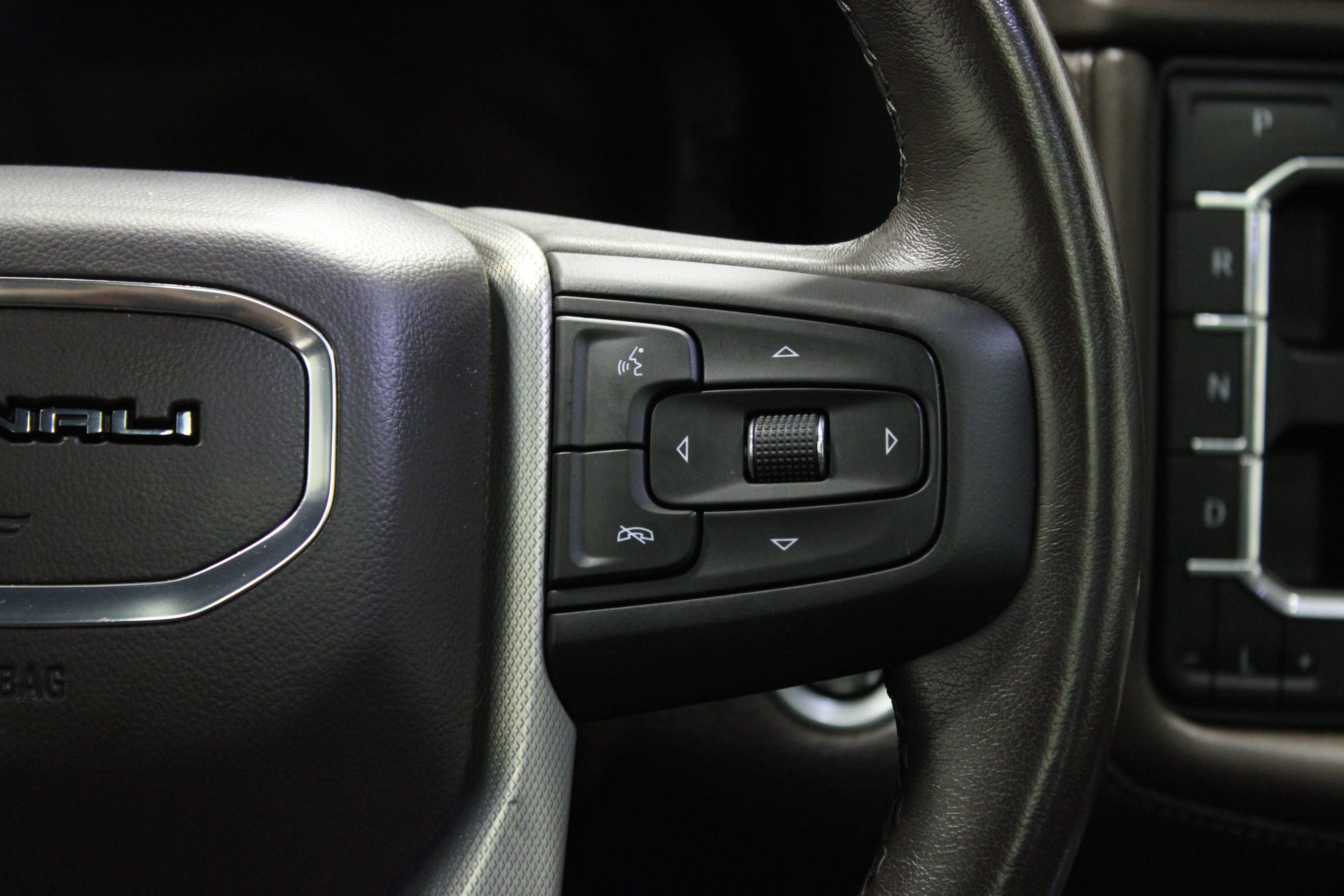 Used 2022 Summit White GMC Denali image 25