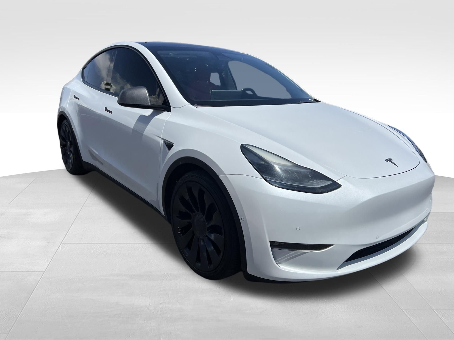 Used 2022 White Tesla Performance image 3