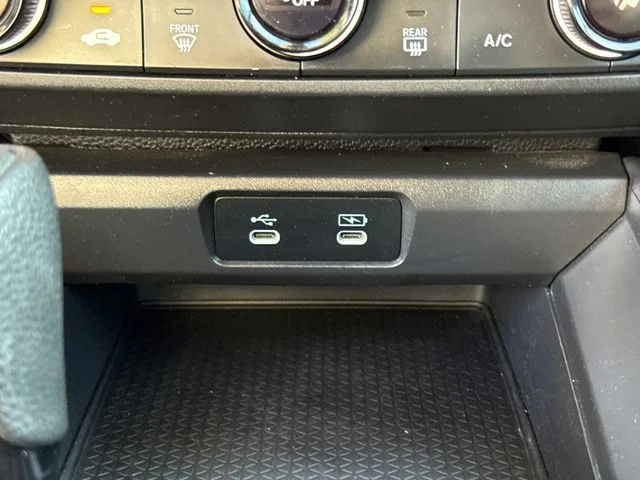 Used 2024  Honda LX image 24