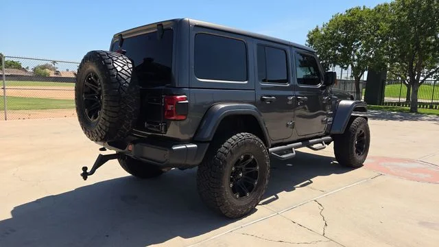 Used 2018 Gray Jeep Unlimited Sahara image 7
