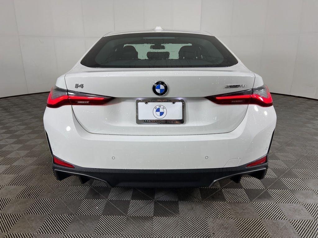 2026 BMW i4 40 - Photo 3