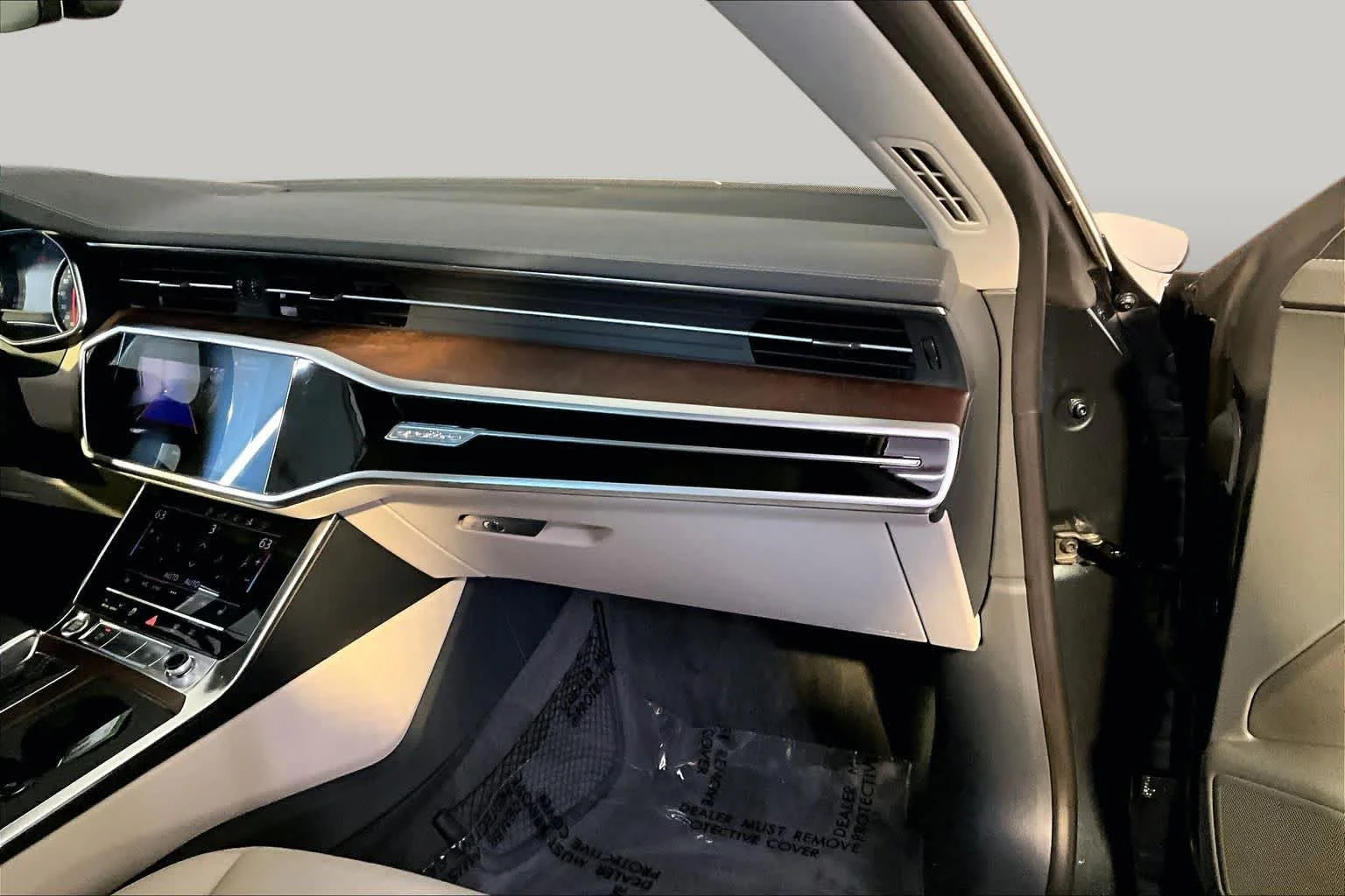 Used 2019 Triton Blue Audi Premium image 19