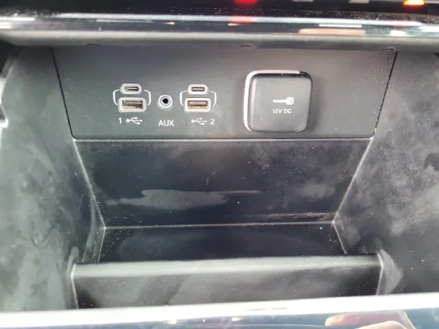 Used 2024 White Jeep 4xe image 34