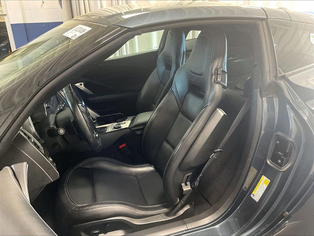 Used 2019 Gray Chevrolet Stingray image 10