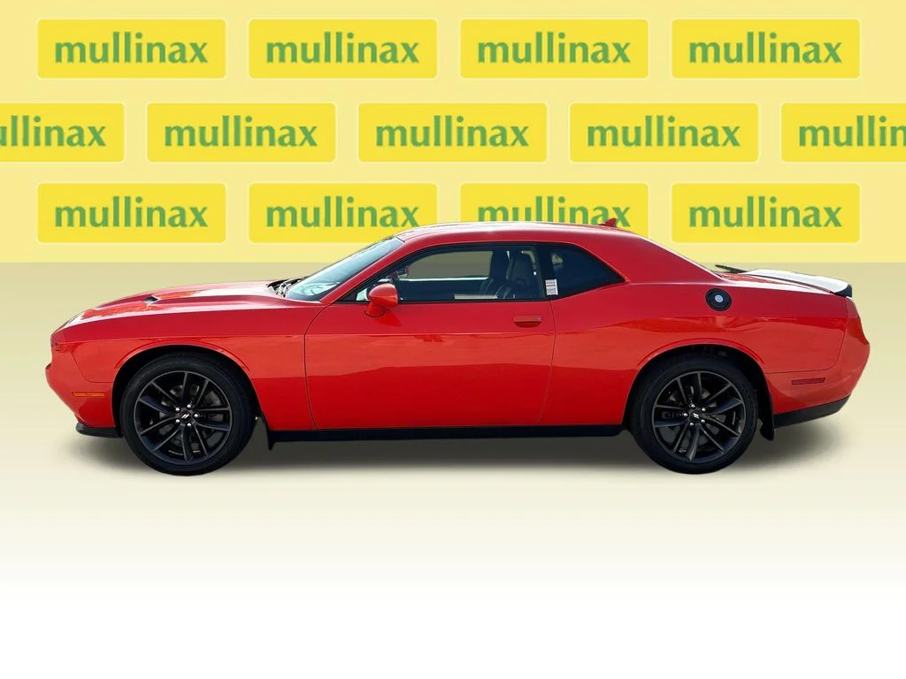 Certified Used 2017 Orange Dodge SXT image 12