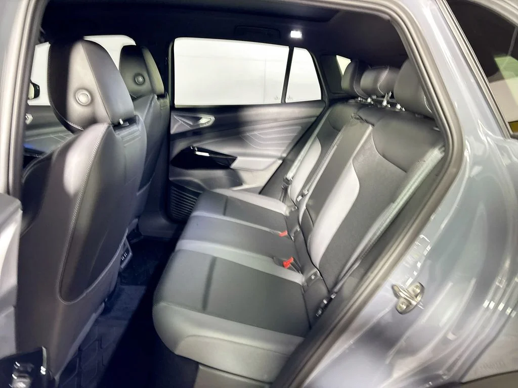 Used 2023  Volkswagen Pro S image 21